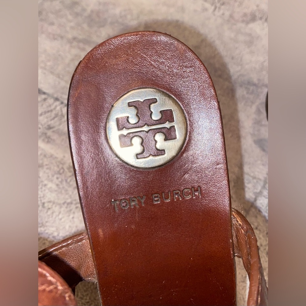WORN 10x Tory Burch Ace Gladiator Wedges Heel Sandals Strappy 8.5 Leather Cork - Picture 7 of 9